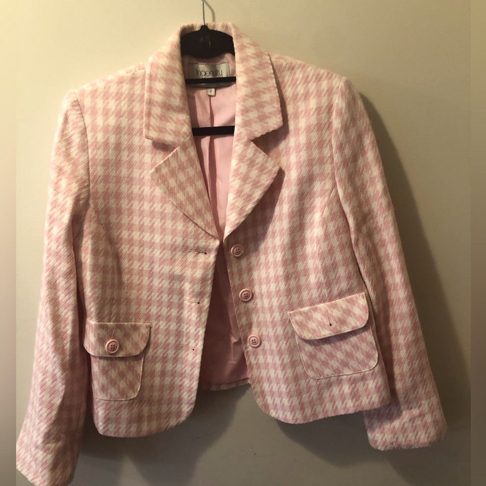 Machine washable women’s suit jacket